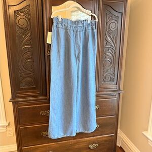 Velvet Heart Jeans in NWT